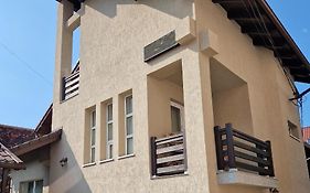 Casa Miruna & Noris